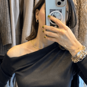 Kayık Yaka Omuz Detaylı Bluz