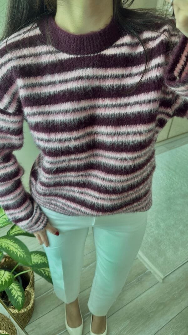 Çizgili Triko Kazak